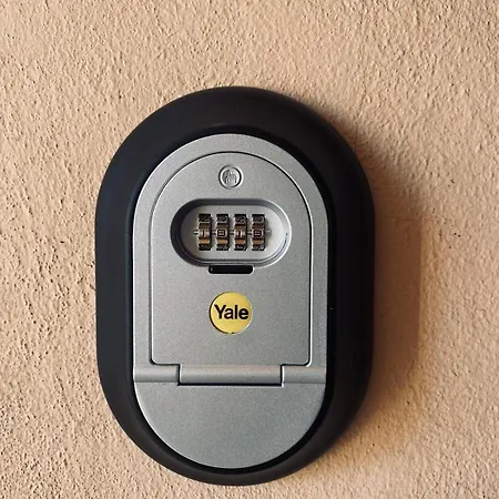 Merkezde Denize 100mt 2+1 알란야