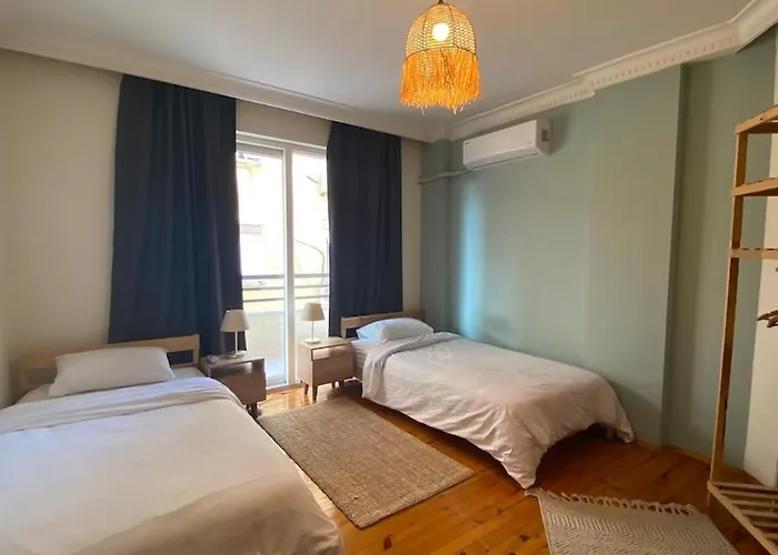Merkezde Denize 100mt 2+1 Lejlighed *